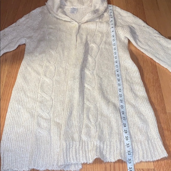Long Cream Cable Knit Single Button Sweater  M - Picture 5 of 5